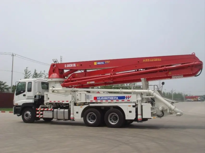 HB37 37m Concrete Pump 287kw Top Config Low Price Sale - Image 4