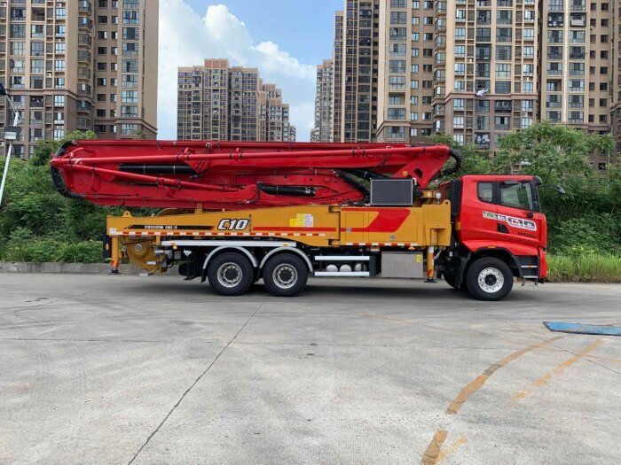 48.6m Truck Mounted Concrete Pump High Efficiency Fast Delivery - Image 4