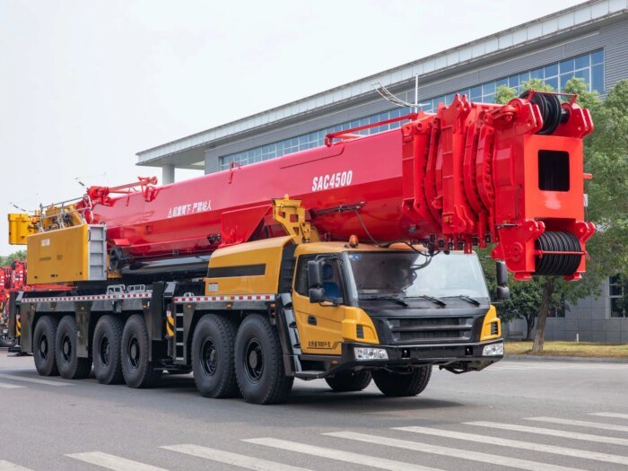 China 8t Mobile Truck Crane XCT8L4 3-Section Boom - Image 2