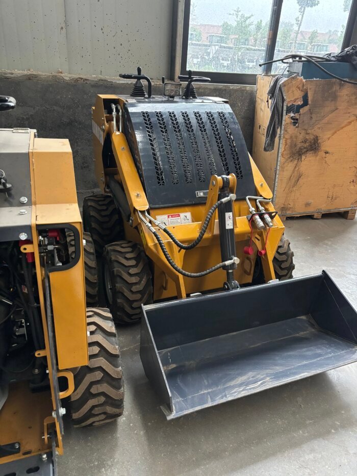 Cheap Sale Multifunctional Skid Steer Loader with Attachment - Image 2