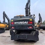 Used Hyundai HW210 20-Ton Wheel Excavator for Construction - Image 2