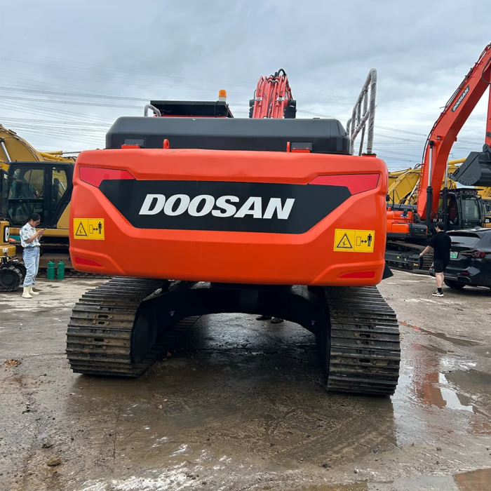 Doosan DX225 Used Excavator 168HP 22300KG Korea - Image 3