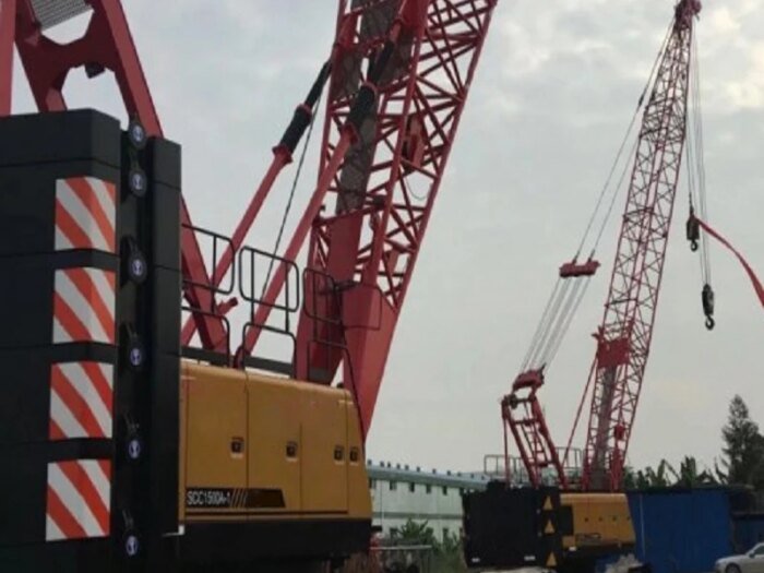 50ton Hydraulic Crawler Crane ZCC500 Mobile Machine - Image 6