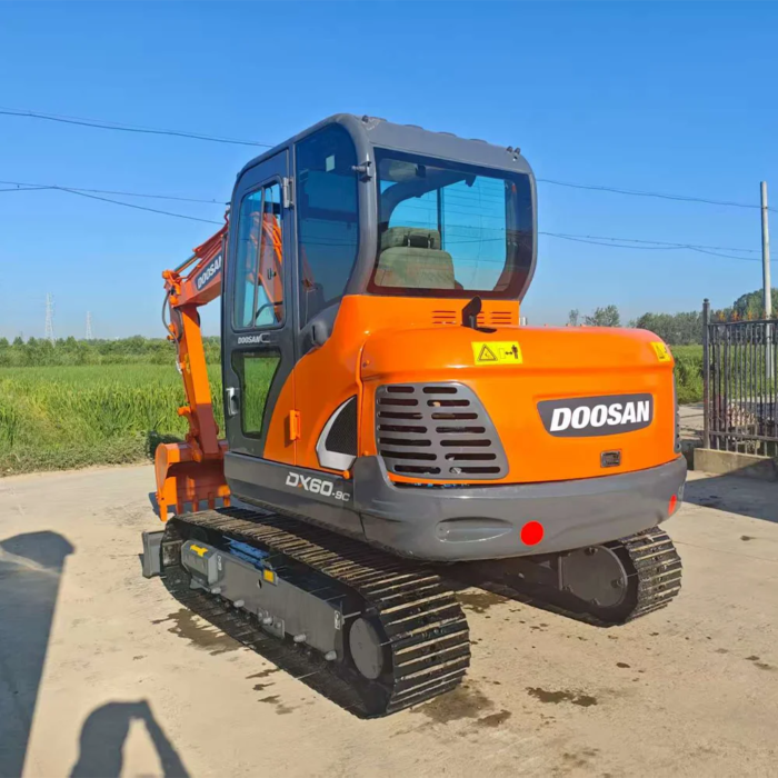 Doosan DX60 6 Ton Used Korean Crawler Excavator Affordable - Image 3