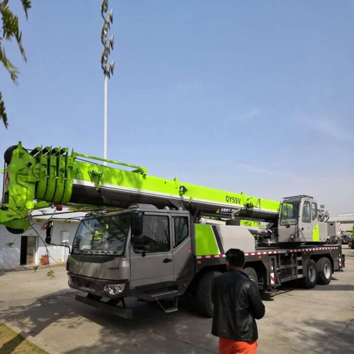 ZTC550A562 Zoomlion 55T Truck Crane 46m Boom New - Image 2