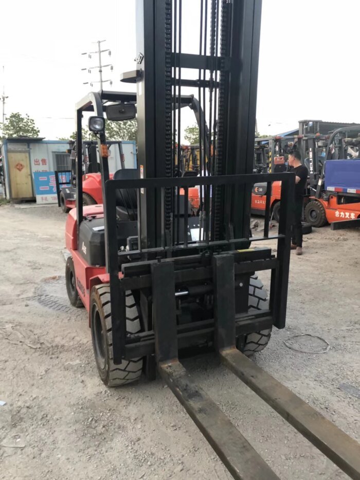 HANGCHA A35Z 3.5 Ton 4M Forklift Secondhand Spot - Image 4