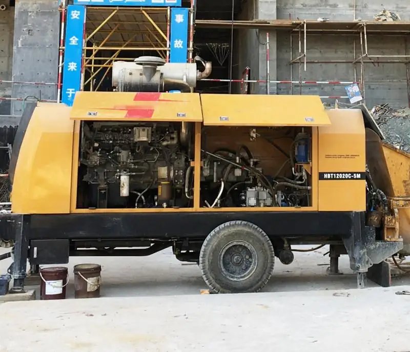 H0e9f55e9e895454a8acb222b7725d502N HBT5008C-6Y 55m3/h Trailer Concrete Pump Hot Sale - Image 1