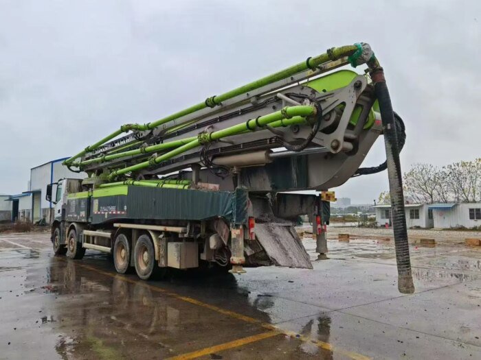 Used Zoomlion 59m Diesel Pump Truck 2021 C5 Emissions - Image 4