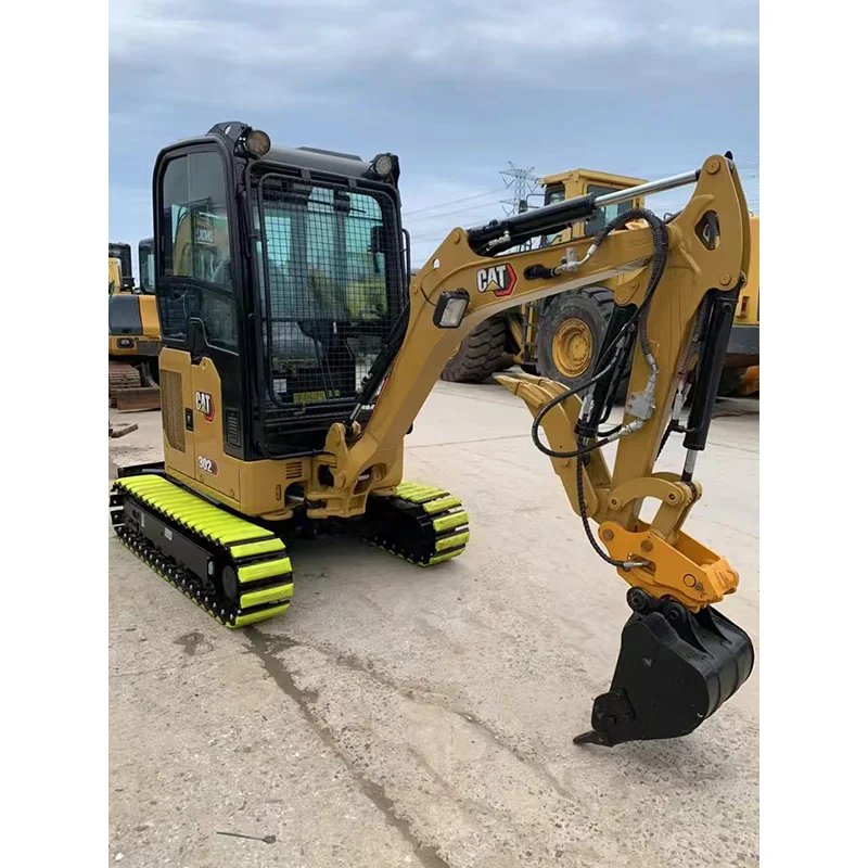 Caterpillar Cat302 Used Mini Crawler Excavator with Hydraulic Thumb