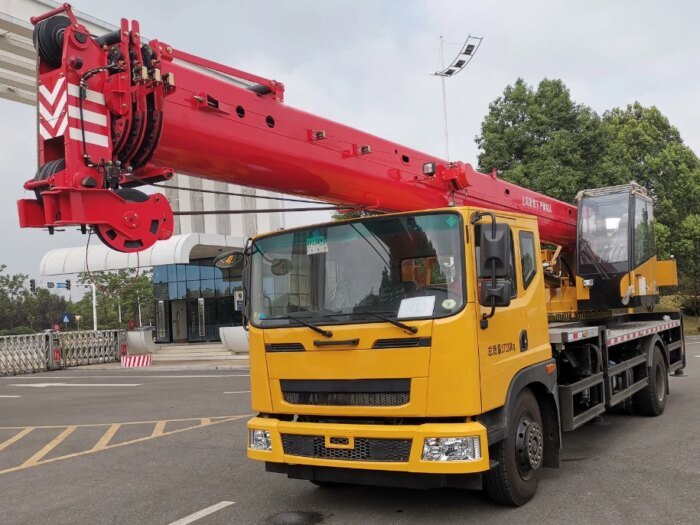 ZRT600D532 60Ton Mobile Truck Crane CE Competitive Price - Image 4