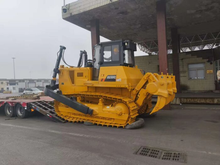 Crawler Bulldozer B230C 179kW with Ripper Rugged - Image 4