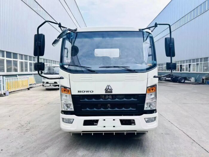 Dongfeng 30m Diesel Self-Propelled Telescopic Aerial Work Truck - Image 3