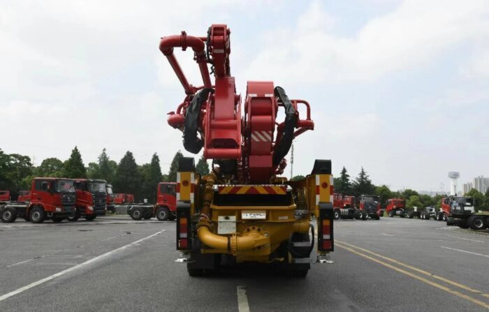620C-10 Truck Mounted Concrete Pump 120/180 Cbm/h 62m - Image 5