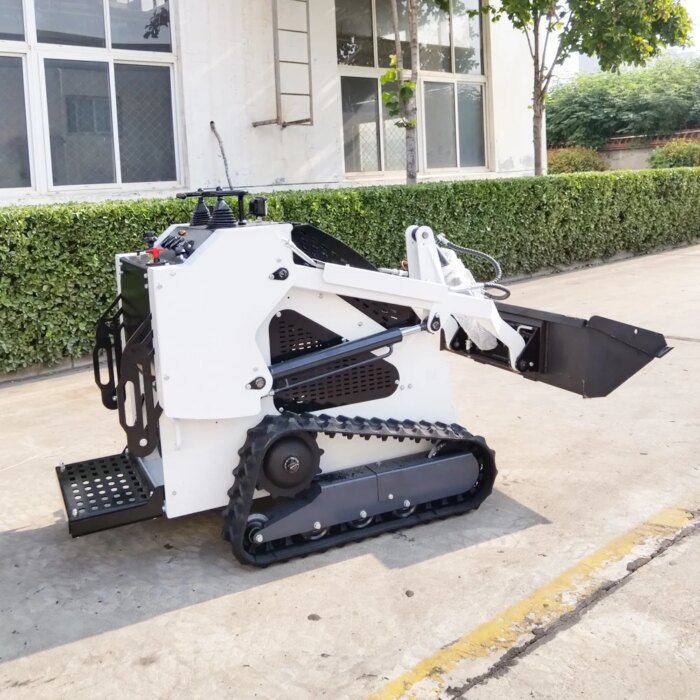 Chinese 4x4 Mini Skip Steer Loaders CE/EPA Engines - Image 6