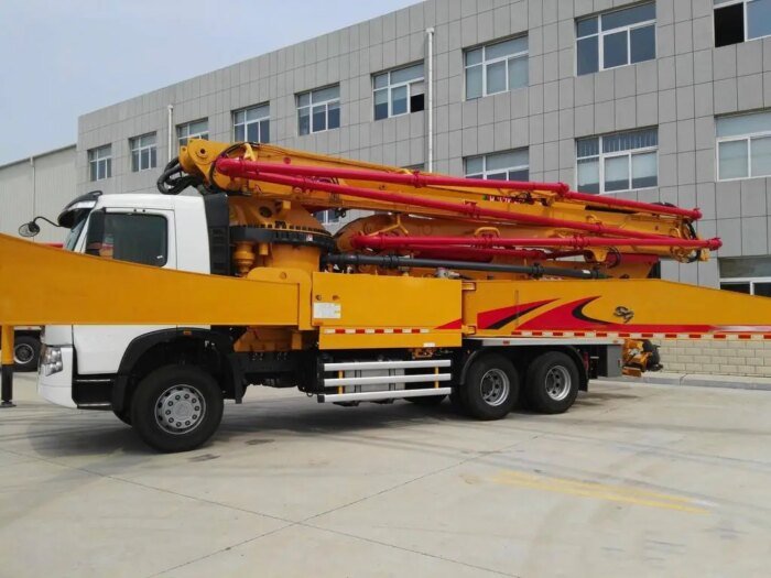 Hb37 37m 287kw Concrete Pump High Quality Customizable - Image 6