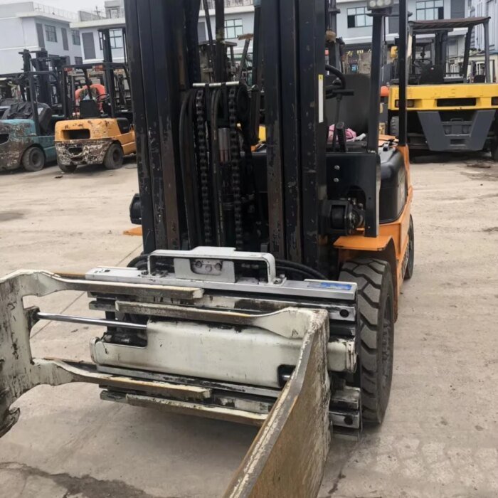HANGCHA H25 2500kg Second Hand Flat Clamp Forklift High Efficiency - Image 4
