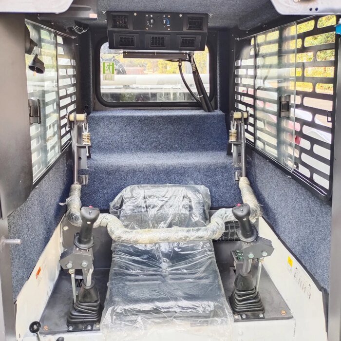 High Quality Mini Skid Steer Loader Huade Engine Europe US - Image 5