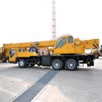 6 Ton Spider Crane Zqs125-5 Mini Crawler Telescopic Crane - Image 2
