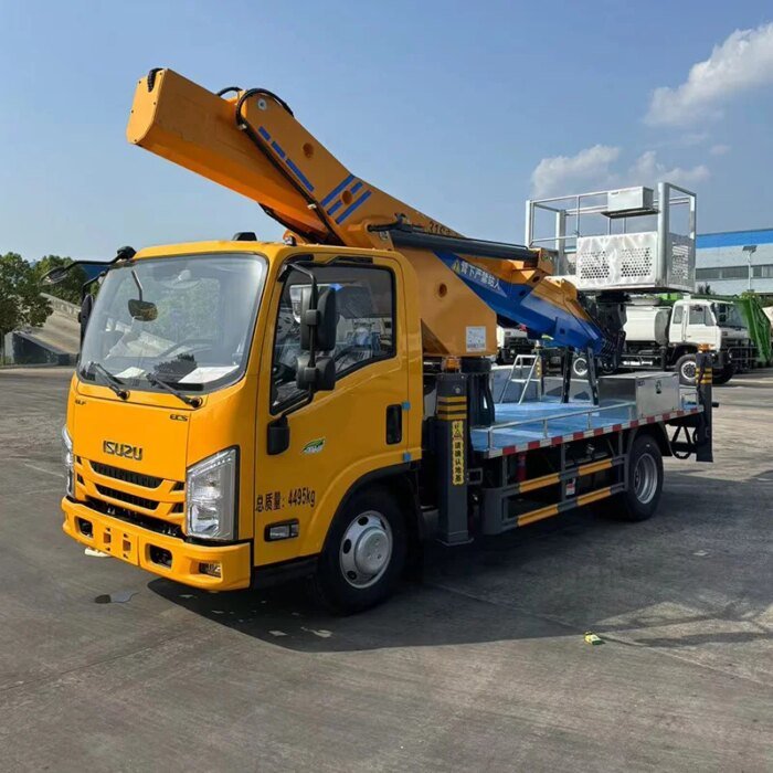 ISUZU 4*2 31M Diesel Aerial Bucket Truck Euro 5 Manual - Image 3