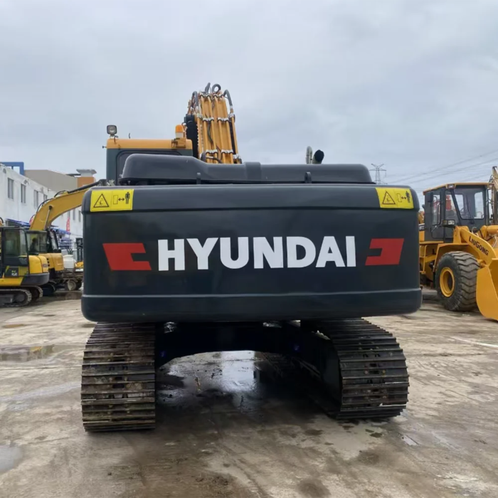 Hyundai R220LC-9S 22-Ton Used Hydraulic Excavator - Image 5