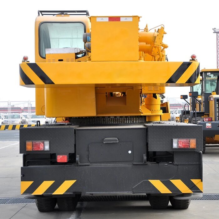 135 Ton Hydraulic Crawler Crane SCC1350A Best Price - Image 4
