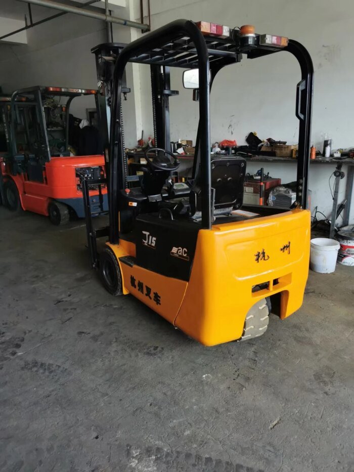 HANGCHA J15 1.5 Ton Secondhand Forklift Truck - Image 5