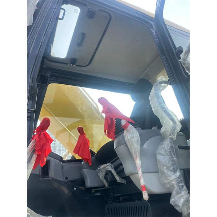 Komatsu PC200 PC220 20T 22t Crawler Excavator - Image 3