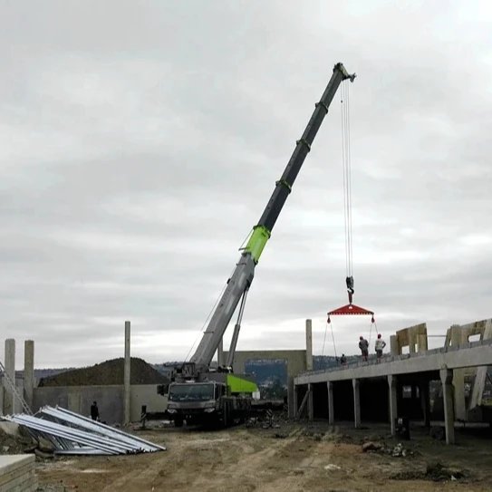 New 30t Telescopic Truck Crane ZTC300V562 Best Price