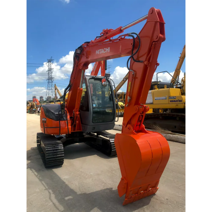 Used Hitachi ZX75 Mini Excavator 2023 Isuzu 0.31m Bucket 7400kg - Image 2
