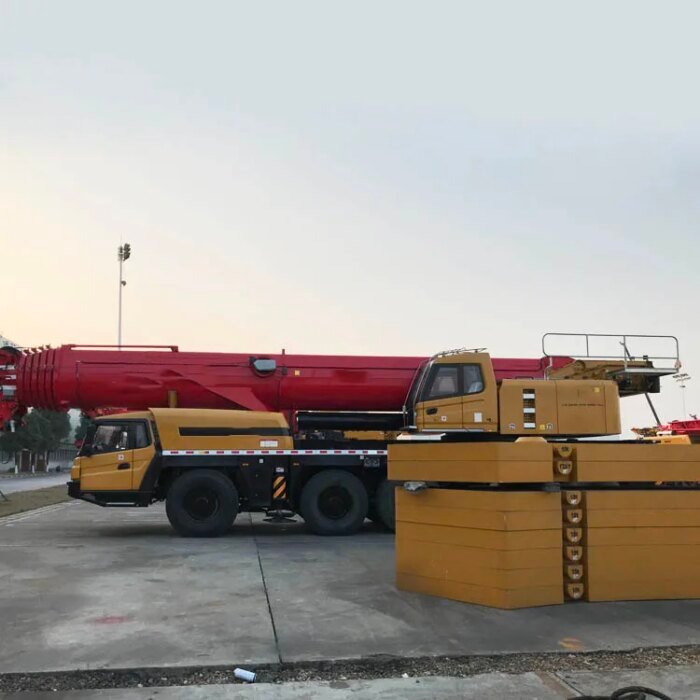 Flat-top Tower Crane ZT320K Hoist Motor Sale - Image 3