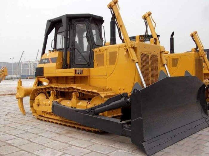 B230C Crawler Bulldozer High Performance Earth-moving Equipment - Image 2