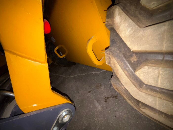 Cheap Sale Multifunctional Skid Steer Loader with Attachment - Image 5