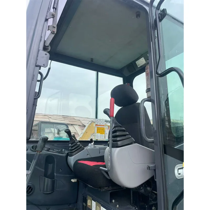 KOBELCO SK60 Mini Crawler Excavator High Quality Sale - Image 4