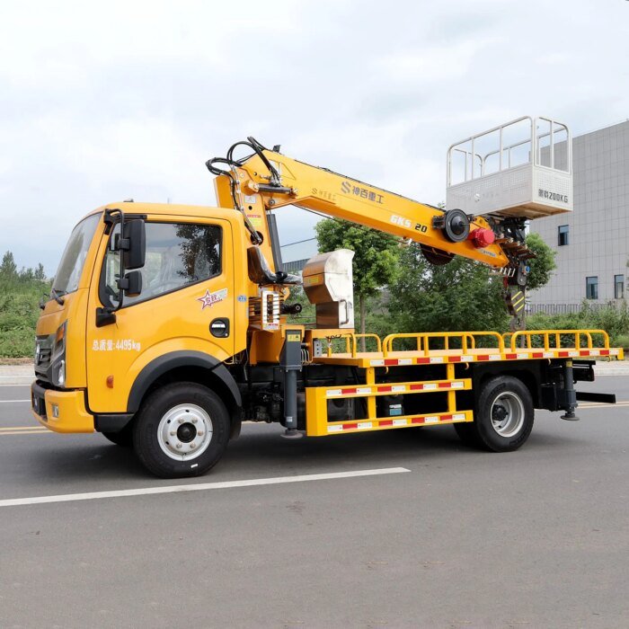 23m Telescopic Boom Aerial Work Truck Diesel Crane - Image 2