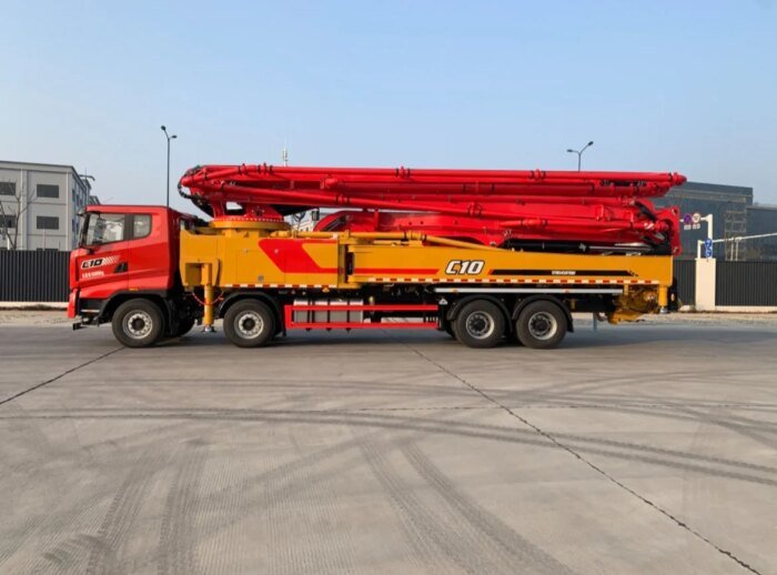 SYM5440THBFS 560C-10 56M 4 Axles Concrete Pump Truck - Image 4