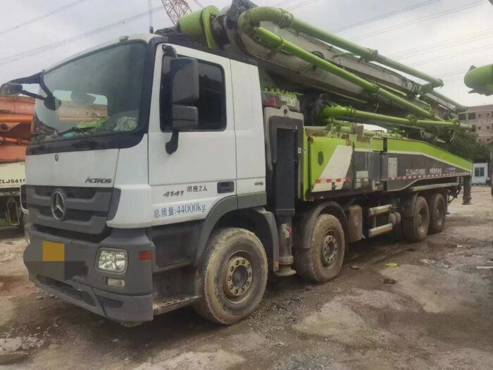 Used Zoomlion 56m Truck Mounted Concrete Pump - Image 3