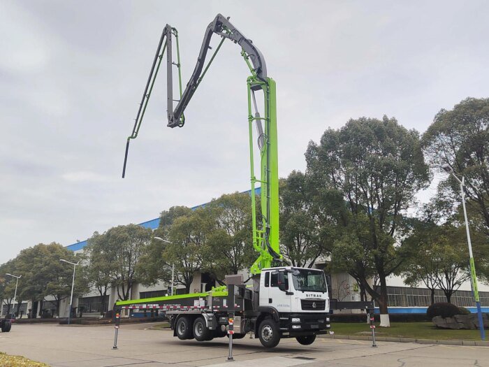 ZOOMLION ZLJ5291THBKF 43X-5RZ 43m HOWO Concrete Pump - Image 4