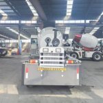 Used Self Loading Concrete Mixer Truck for Sale - Image 4