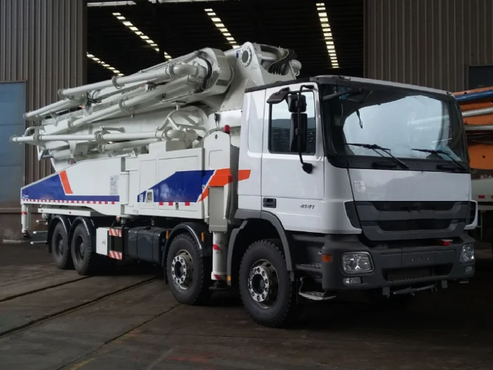 Zoomlion 38X-5RZ-2 37m Mobile Concrete Pump - Image 3