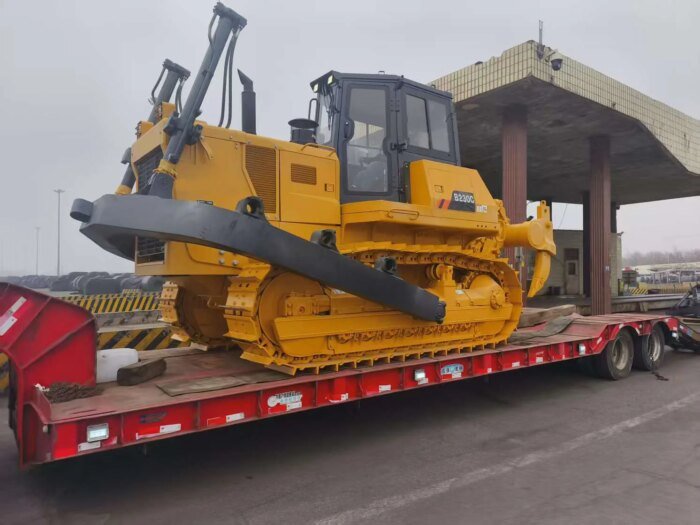 Crawler Bulldozer B230C 179kW with Ripper Rugged - Image 2