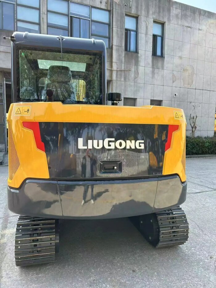 LIUGONG 906F 5.8T Mini Excavator Yanmar 0.23m Bucket ECO Zero Tail 2025 - Image 3