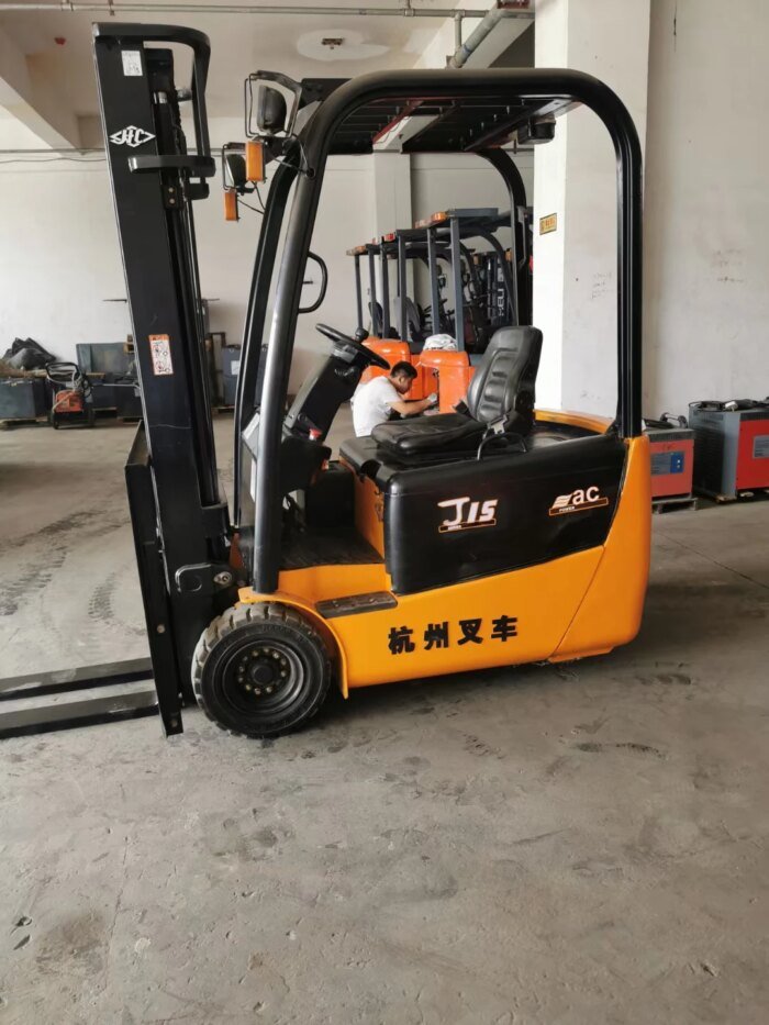 HANGCHA J15 1.5 Ton Secondhand Forklift Truck - Image 4