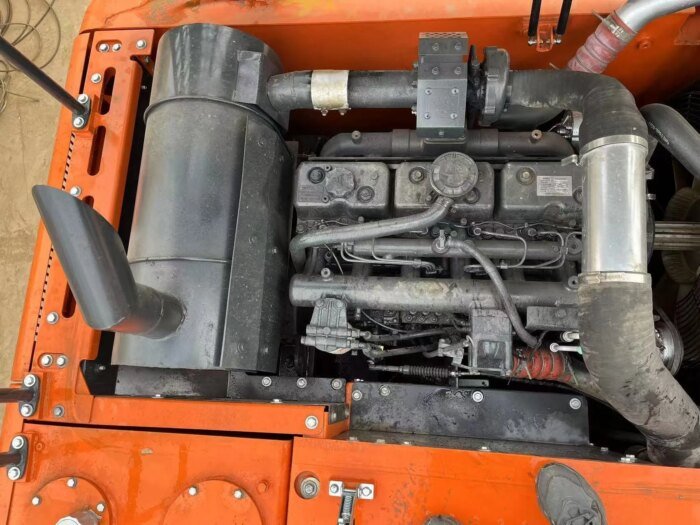 Used DOOSAN DX300 30 Ton Crawler Excavator 2023 - Image 5