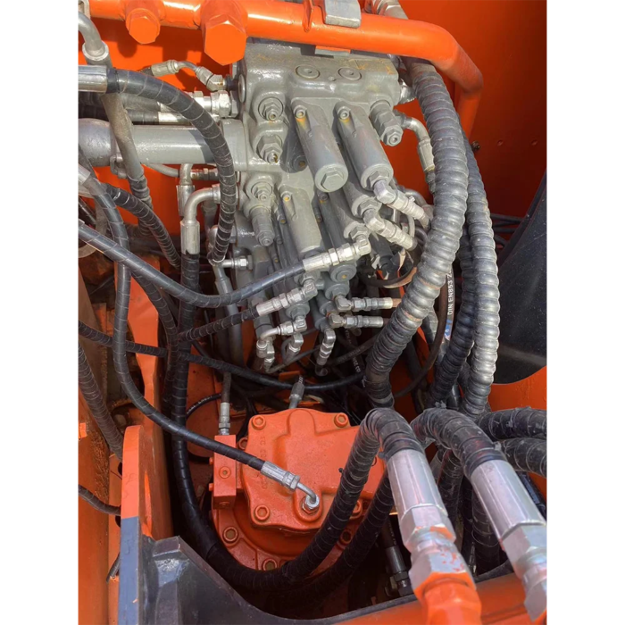 Used Hitachi ZX70 Mini Crawler Excavator for Sale - Image 6