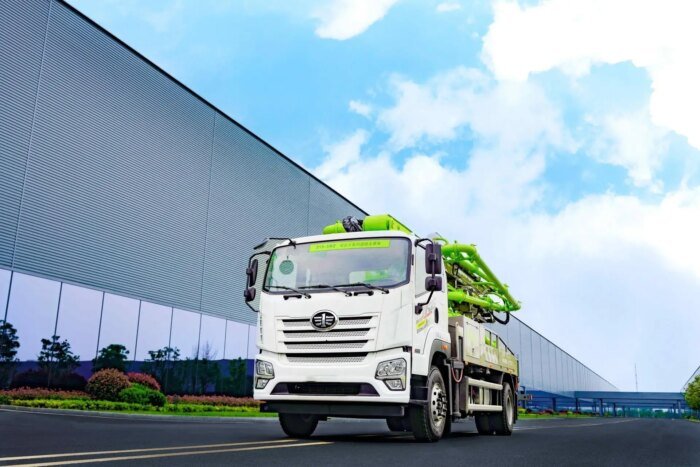 31m Concrete Pump Truck ZLJ5200THBJF 31X-5RZ Hot Sale - Image 5