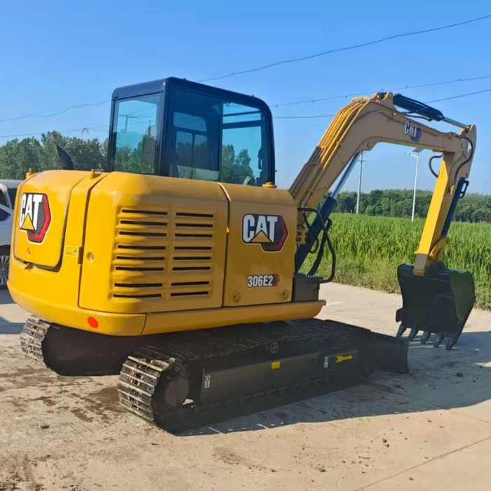 Used CAT 306E2 Mini Excavator Japan Second Hand Cheap Price - Image 3