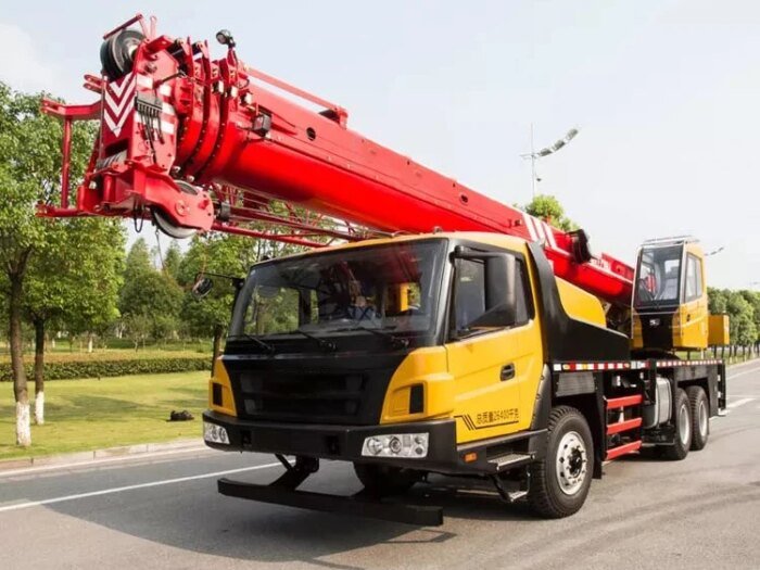 Zrt600e532 60t 5-Section Boom Rough Terrain Crane - Image 2