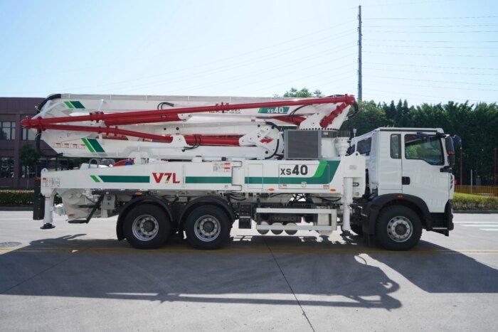 Concrete Boom Pump Truck XS40 40m 5 Sections 3 Axles - Image 4