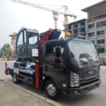 ISUZU 30m Telescopic Boom Lift Truck Euro 5 Anti-slip Platform
