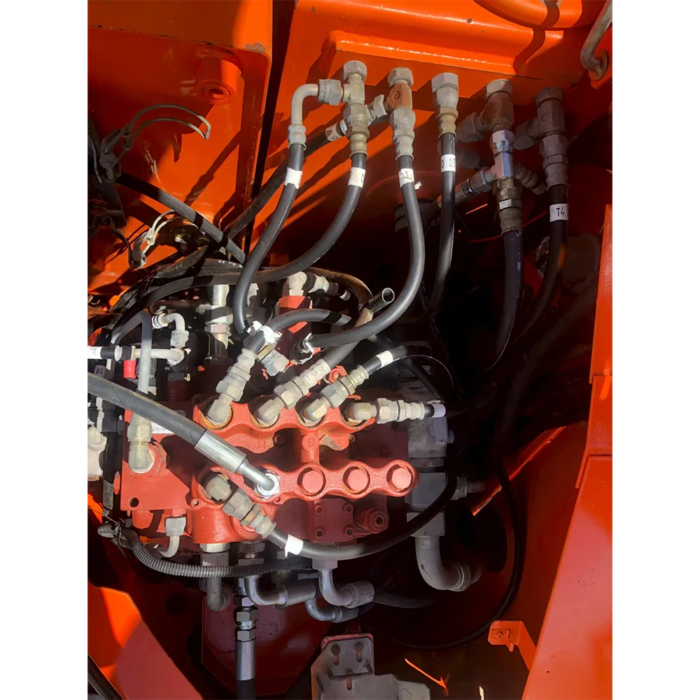 Used Hitachi ZX75 Mini Excavator Low Price Efficient Sale - Image 5